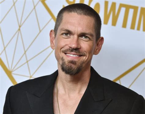 steve howey net worth|Steve Howey 2024: Wife, net worth, tattoos, smoking。